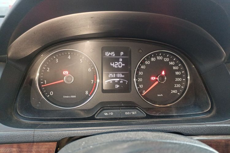 大众 朗逸 2013款 改款 1.4TSI DSG舒适版中控内饰14