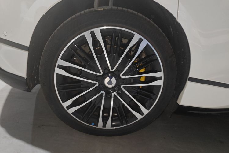 腾势Z9GT 2024款 1100四驱Ultra版车身外观6002