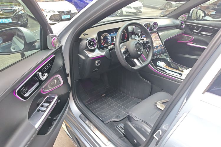 奔驰C级 2023款 C 260 L 运动版中控内饰7003