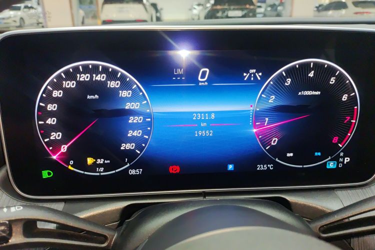 奔驰C级 2023款 C 200 L 运动版局部细节14