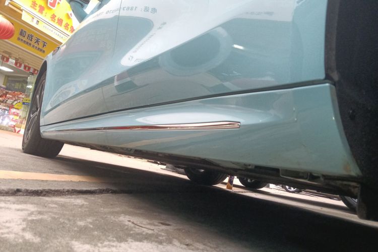 鸿蒙智行 智界S7 2024款 Pro 后驱长航版局部细节9002