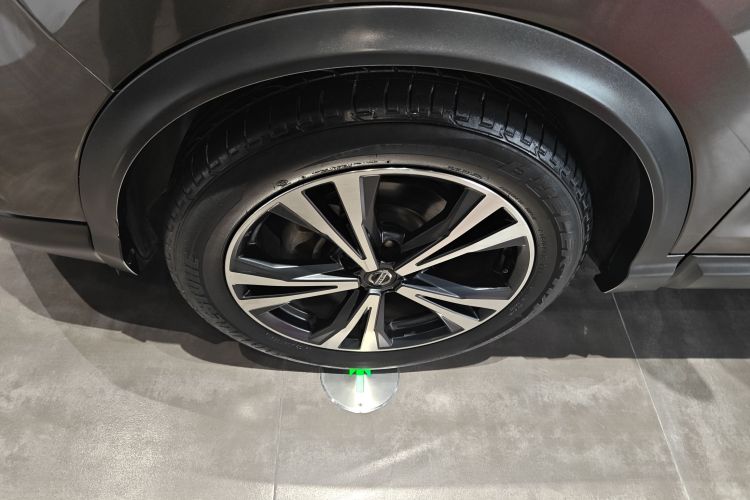 日产 逍客 2021款 2.0L CVT豪华领航版车身外观6007