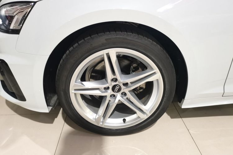 奥迪A5 2024款 Sportback 40 TFSI 时尚动感型车身外观6002