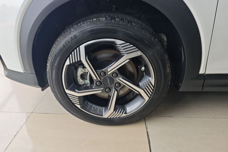 领克06 2023款 Remix 1.5T 劲Pro车身外观35