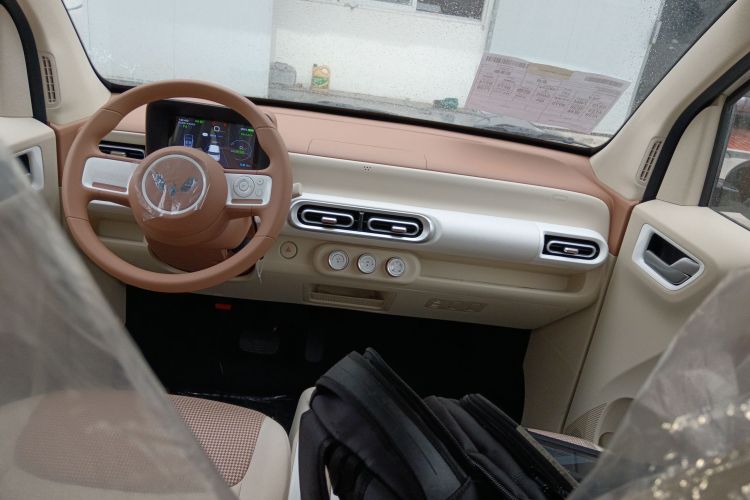 五菱汽车 宏光MINIEV 2024款 第三代 215km 青春版中控内饰12