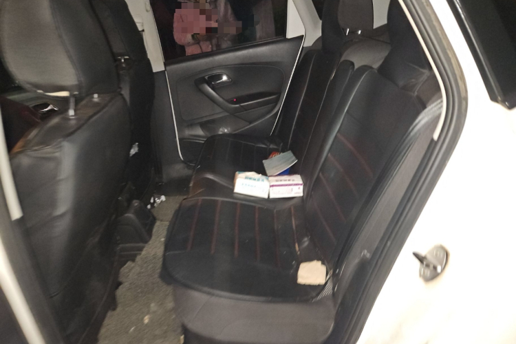 大众 Polo 2013款 1.6L 手动舒适版中控内饰7004