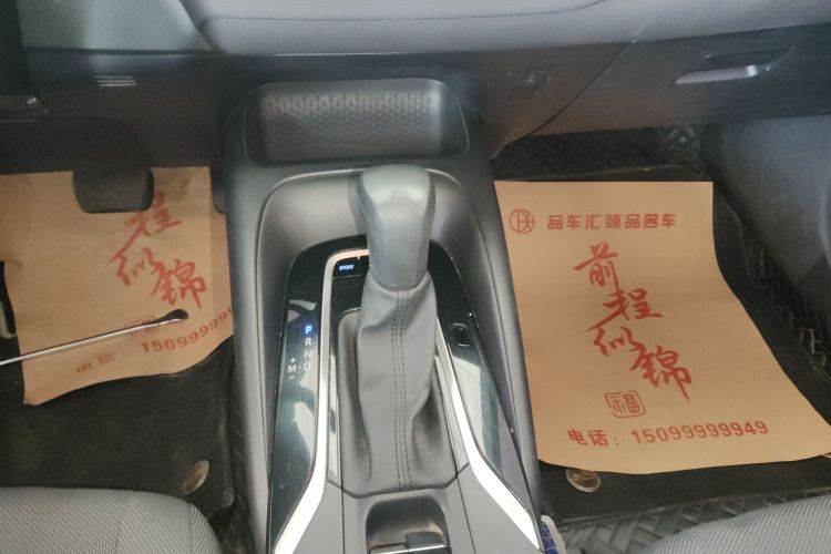 丰田 雷凌 2019款 185T CVT豪华版 国VI局部细节18