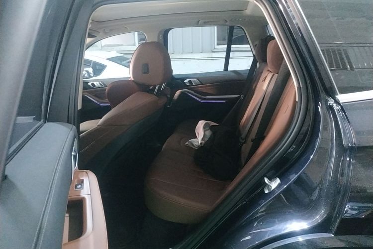 宝马X5(进口) 2021款 xDrive40i M运动套装中控内饰21