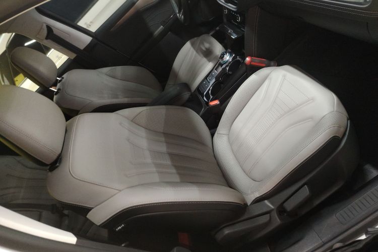 福特 锐际 2020款 EcoBoost 245 两驱耀享款局部细节41