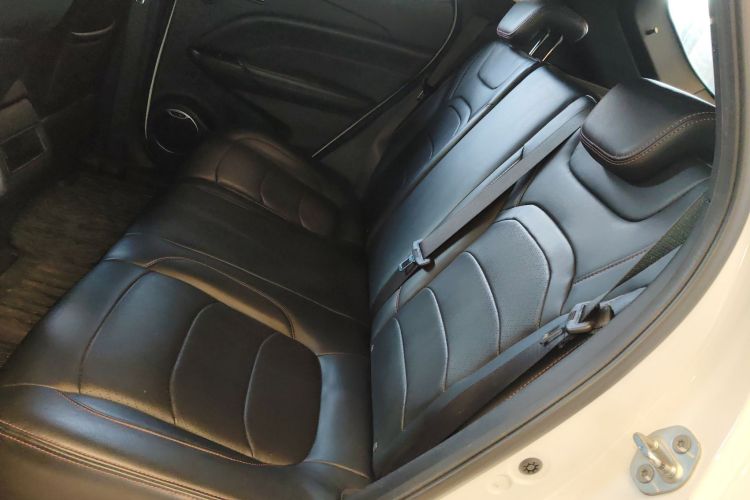 东风风光 风光500 2021款 1.5L 手动乐享型中控内饰7004