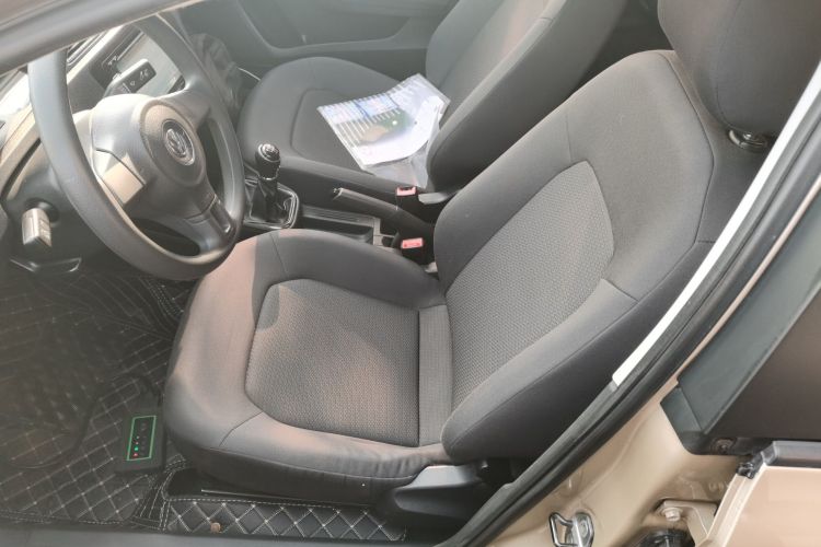 大众 桑塔纳 2013款 1.4L 手动风尚版局部细节19