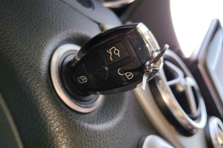 奔驰GLA 2015款 GLA 220 4MATIC 时尚型中控内饰11