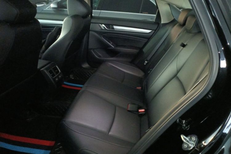 本田 雅阁 2022款 260TURBO 豪华版中控内饰7004