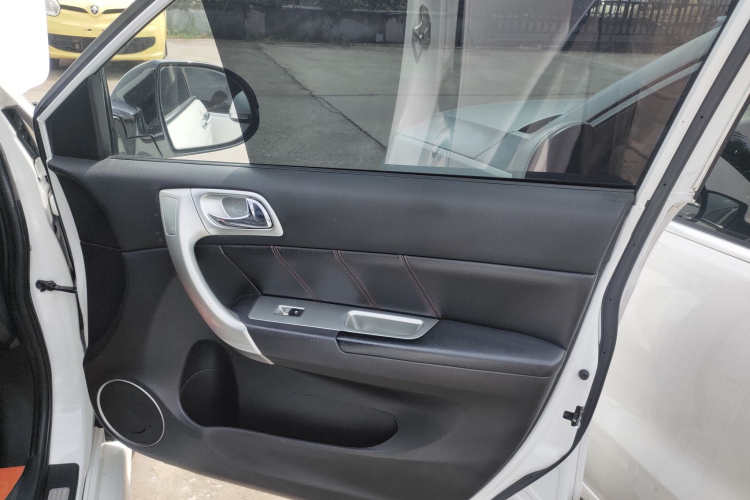 哈弗H6 2017款 经典版 1.5T 自动两驱都市型中控内饰42