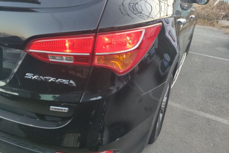 现代 胜达 2015款 2.0T 自动四驱智能型 5座车身外观9