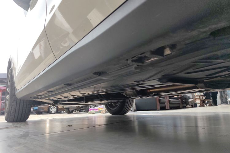 奔驰GLC 2020款 改款 GLC 260 L 4MATIC 豪华型局部细节9002