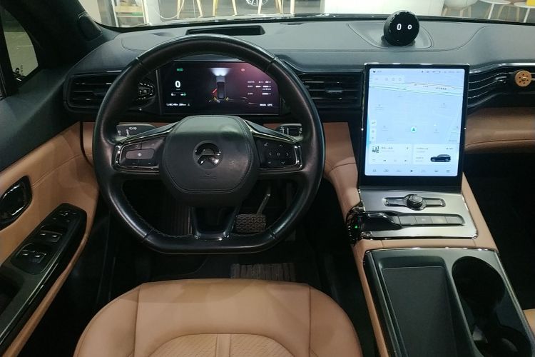 蔚来ES6 2020款 600KM 运动版中控内饰13