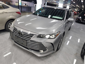 丰田 亚洲龙 2019款 2.0L 豪华版 国VI