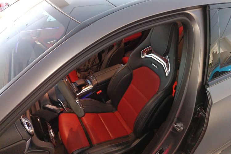 奔驰A级AMG(进口) 2022款 AMG A 45 4MATIC+中控内饰19