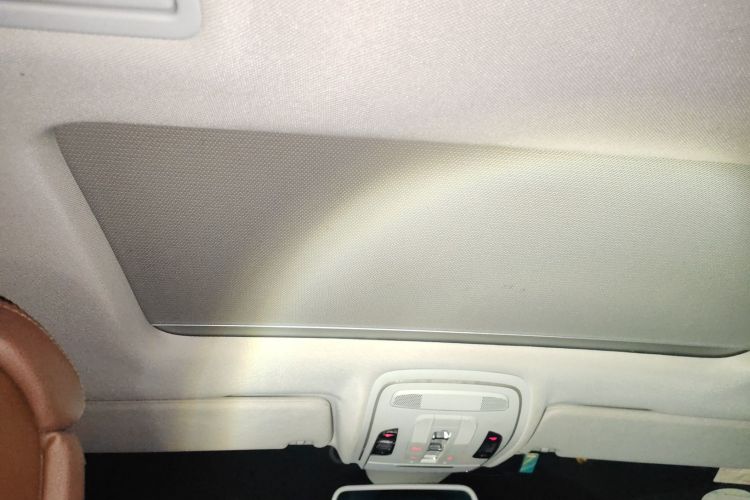 奥迪A8 2013款 A8L 45 TFSI quattro舒适型局部细节22