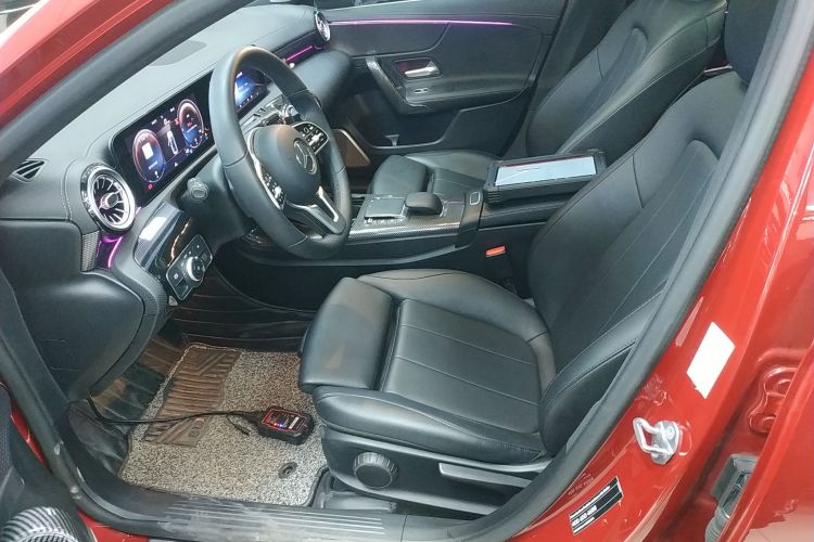 奔驰A级 2020款 改款 A 200 L 运动轿车动感型局部细节19