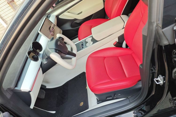 特斯拉 Model 3 2022款 后轮驱动版中控内饰19