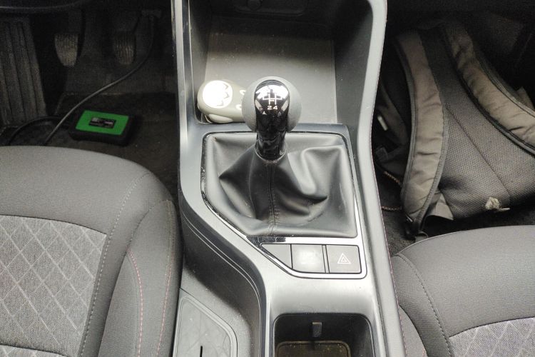 荣威i5 2023款 1.5L 手动舒享版局部细节18