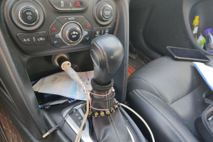 菲亚特 菲翔 2015款 1.4T 自动尊享版中控内饰18