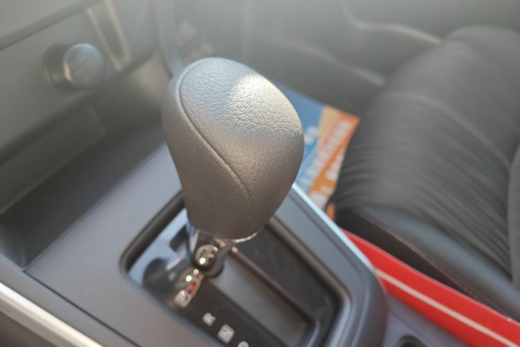 日产 轩逸 2024款 改款 经典 1.6XE CVT舒适版中控内饰18