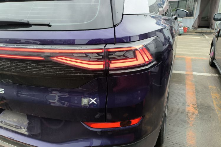 大众 ID.6 X 2021款 Pro 极智长续航版车身外观9