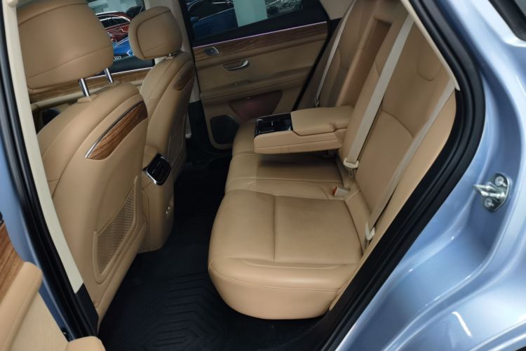 鸿蒙智行 问界M5 2022款 纯电后驱标准版中控内饰7004