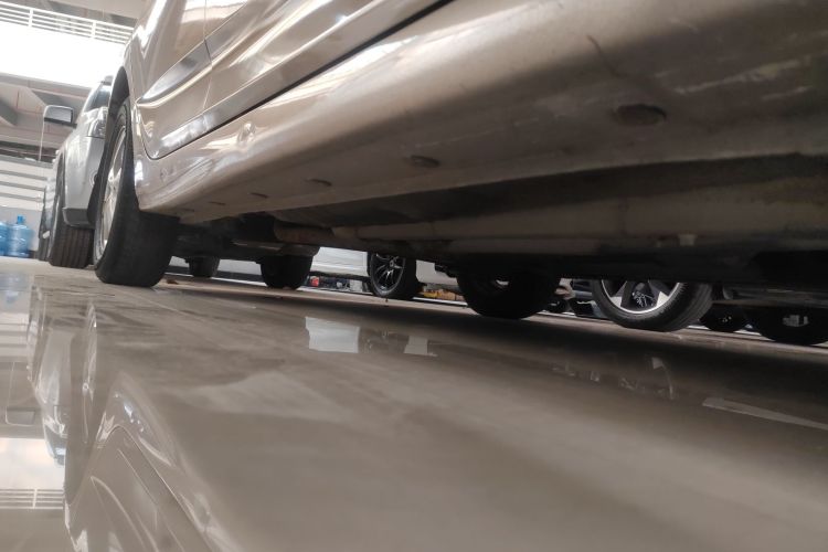 现代 瑞纳 2014款 1.4L 自动智能型GLS局部细节9001