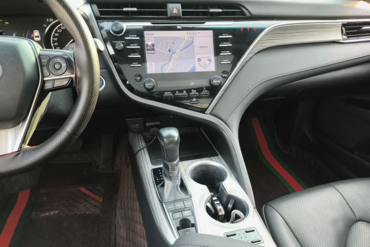 丰田 凯美瑞 2019款 改款 双擎 2.5HQ 旗舰版局部细节16