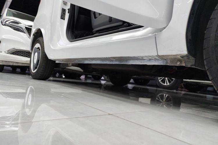 五菱汽车 宏光MINIEV 2022款 轻松款 磷酸铁锂局部细节9001