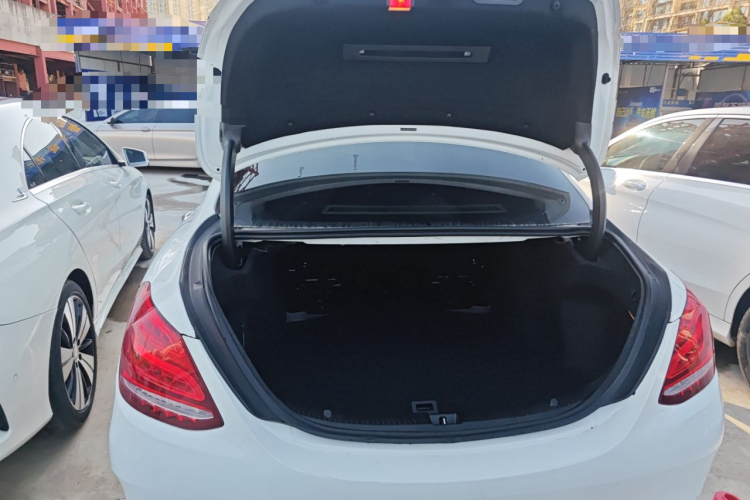 奔驰C级 2016款 C 200 L 运动型局部细节23