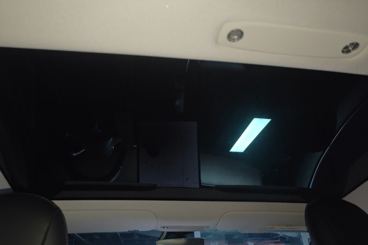 特斯拉 Model 3 2019款 标准续航后驱升级版局部细节22