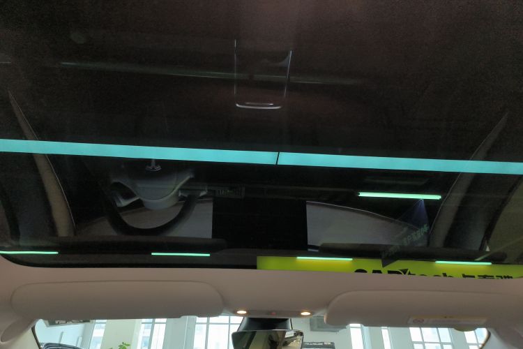 特斯拉 Model 3 2021款 标准续航后驱升级版中控内饰22