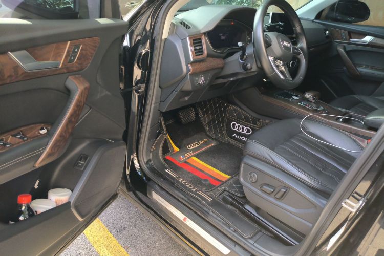 奥迪Q5L 2020款 改款 40 TFSI 荣享时尚型中控内饰20