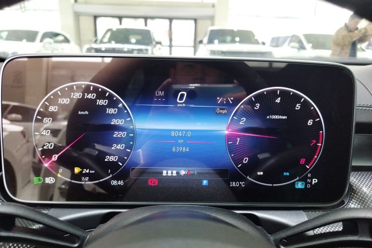 奔驰C级 2023款 C 260 L 运动版中控内饰14