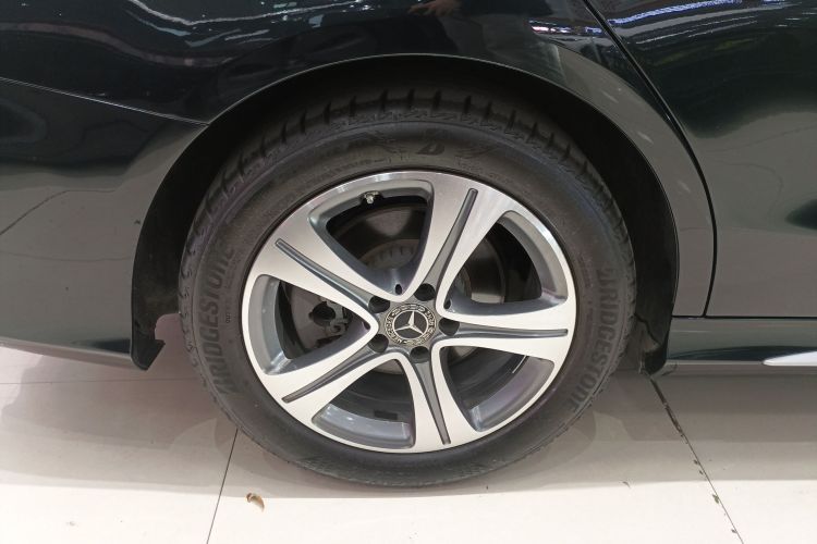 奔驰C级 2021款 C 260 L 运动版车身外观6008