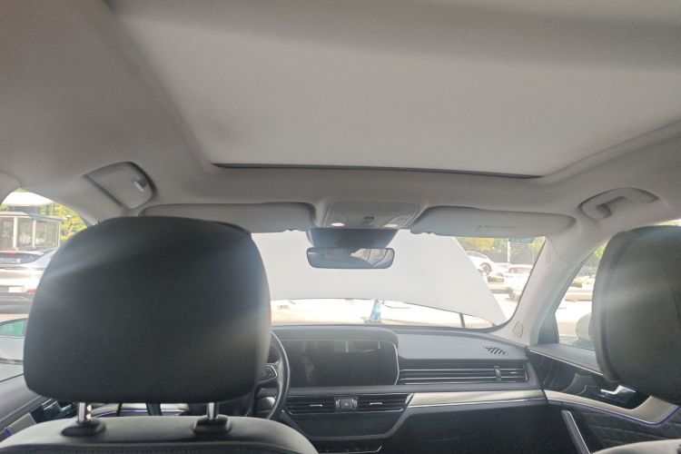 红旗HS5 2019款 2.0T 智联旗享版中控内饰22