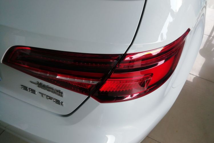 奥迪A3 2019款 Sportback 35 TFSI 进取型 国V车身外观9