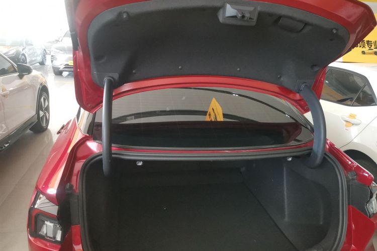 福特 蒙迪欧 2025款 2.0T EcoBoost 至尊型机舱底盘23