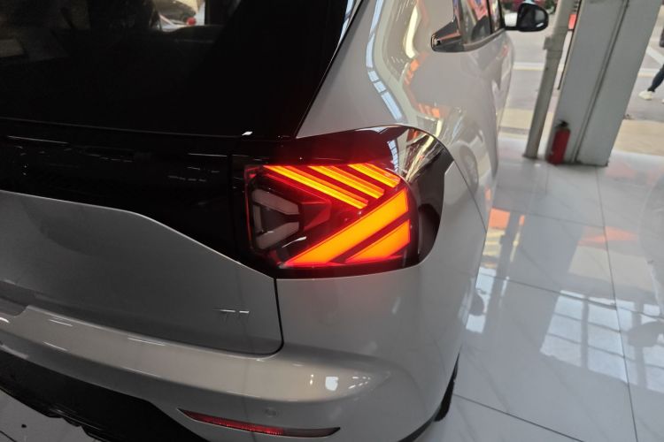 ARCFOX极狐 极狐T1 2025款 425 PRO车身外观9