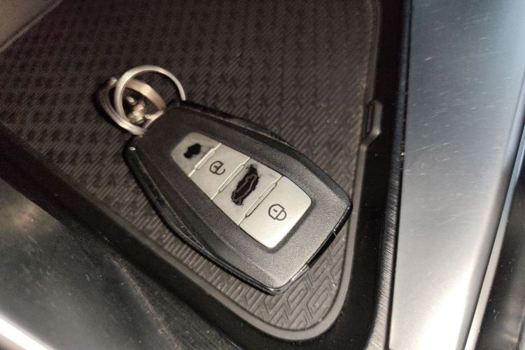 吉利汽车 缤瑞 2021款 1.4T CVT亚运版中控内饰7001