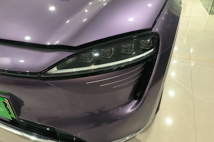 鸿蒙智行 智界R7 2024款 纯电 736km UItra局部细节36