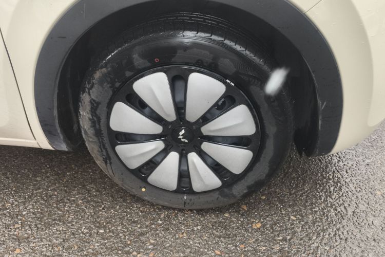 五菱汽车 五菱缤果 2025款 333km 悦享款车身外观10