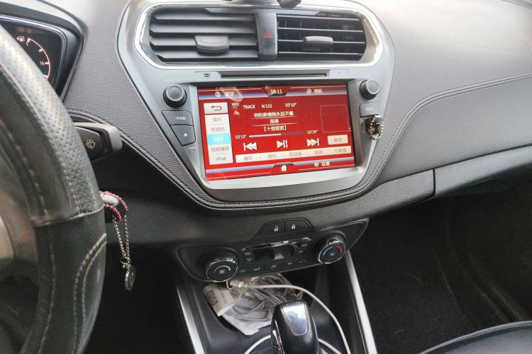 福特 福睿斯 2015款 1.5L 自动时尚型中控内饰16