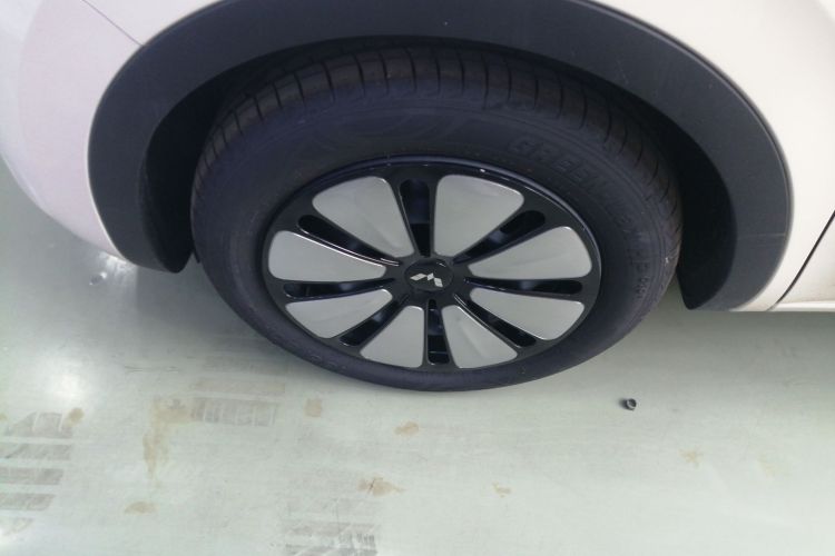 五菱汽车 五菱缤果 2025款 333km 灵犀互联款车身外观6007