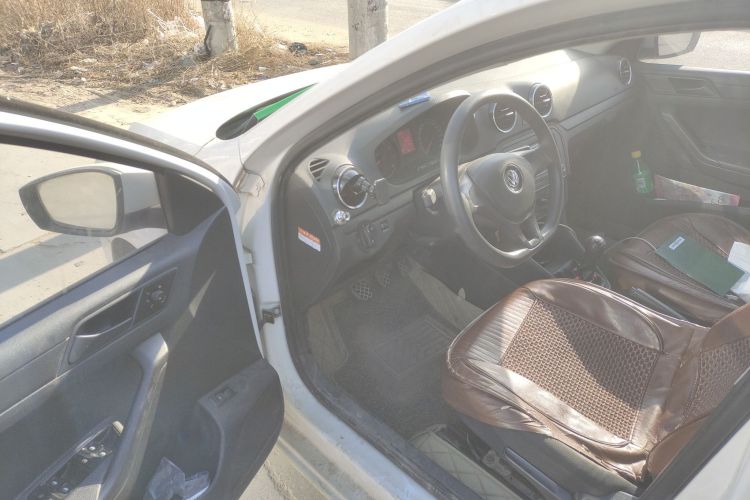 大众 捷达 2017款 1.4L 手动时尚型中控内饰20